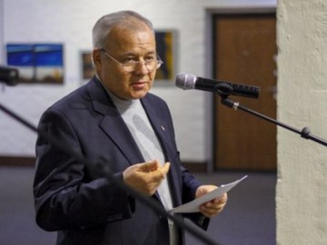 У Луцьку встановили меморіальну дошку журналісту з 37-річним редакторським стажем Василю Простопчуку 20 У Луцьку встановили меморіальну дошку журналісту з 37-річним редакторським стажем Василю Простопчуку 3
