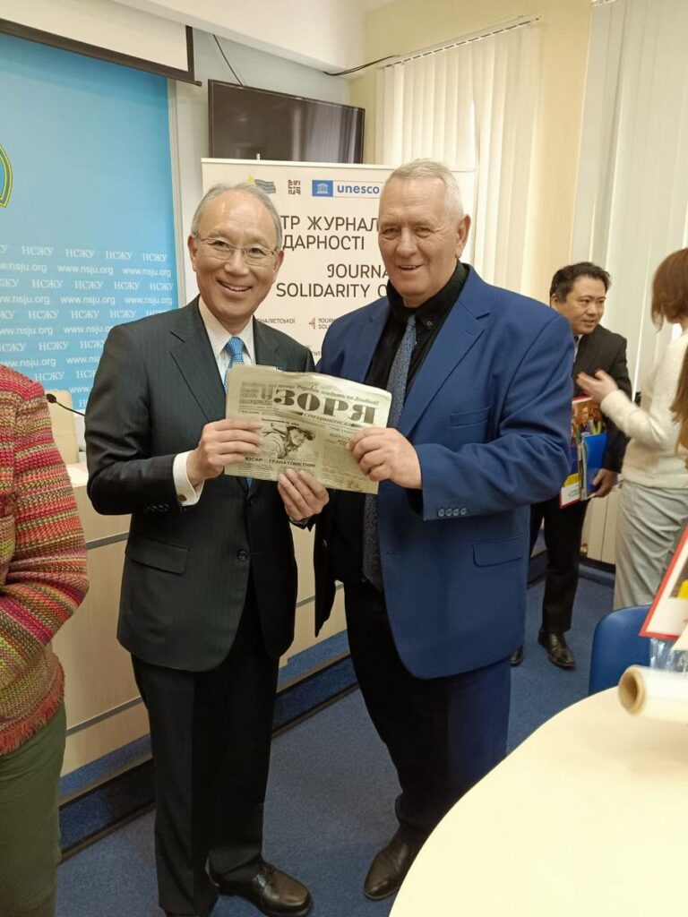 Ювілей у День журналіста відзначає лиманська газета «Зоря» 22 Ювілей у День журналіста відзначає лиманська газета «Зоря» 5
