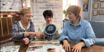 «Рука підтримки»: журналістка та науковиця після зустрічі у коворкінгу захопилися виробами запорізьких майстринь 21 «Рука підтримки»: журналістка та науковиця після зустрічі у коворкінгу захопилися виробами запорізьких майстринь