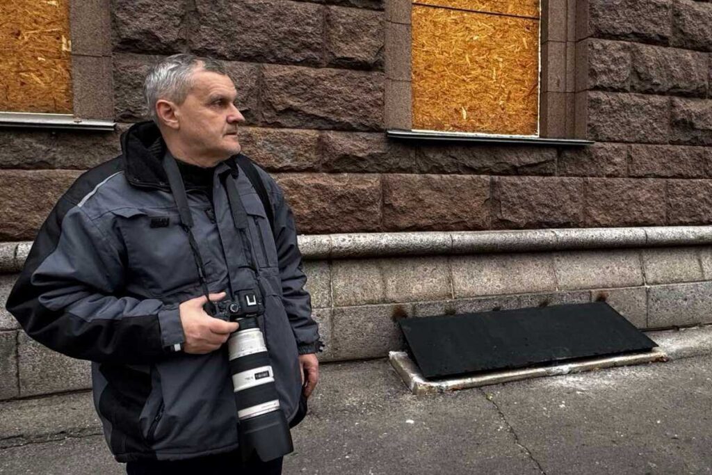«Газета – це наш доказ, що Миколаїв живе»: Анатолій Білоножко про виклики редакційної роботи в місті під обстрілами