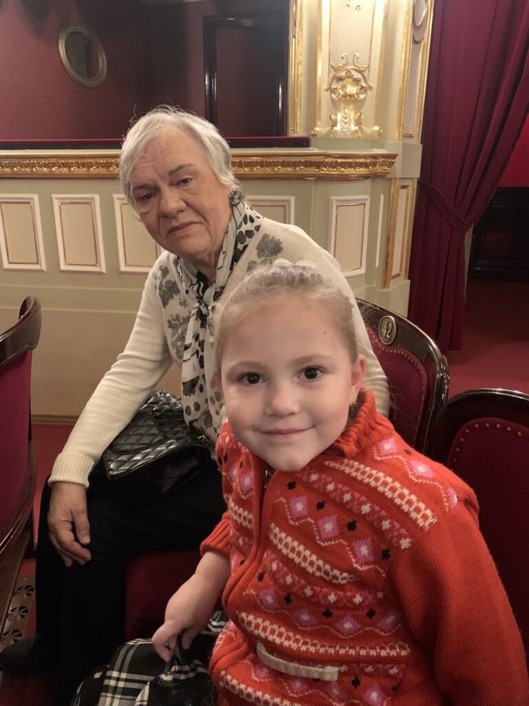 Одеса-Львів-Одеса. «Чорноморська комуна», «Маяк», «Вечірня Одеса». Віхи життя і творчості заслуженої журналістки України Лариси Бурчо 23 Одеса-Львів-Одеса. «Чорноморська комуна», «Маяк», «Вечірня Одеса». Віхи життя і творчості заслуженої журналістки України Лариси Бурчо 6