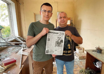 «Просимо журналістів зняти з бронежилетів маркери „Преса“. Бо окупанти полюють за тими, хто документує їхні злочини…»