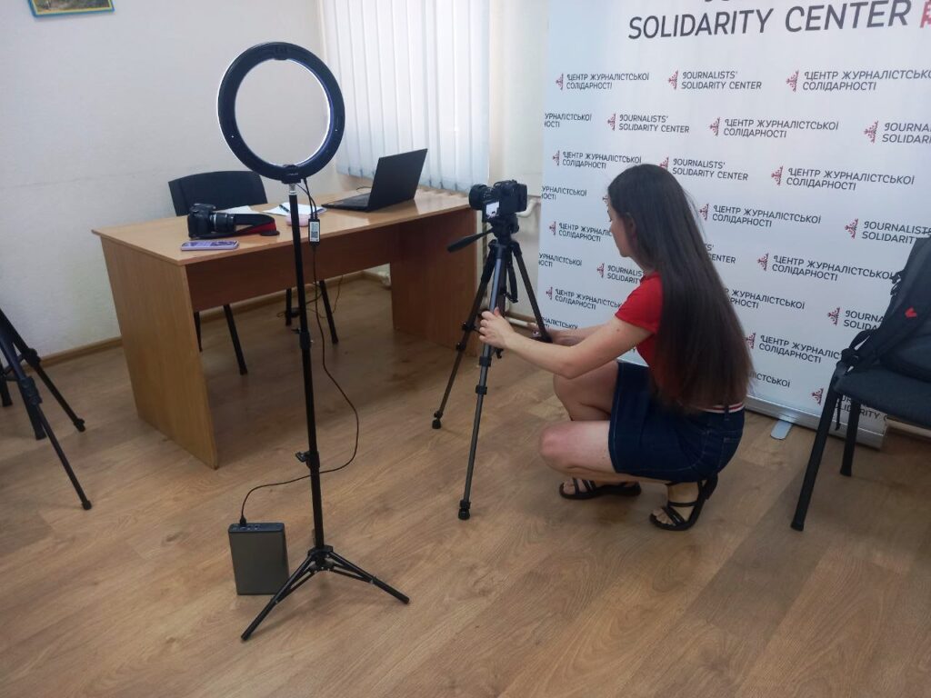 Коворкінг Дніпровського центру журналістської солідарності: зручний робочий простір для журналістів 19 Коворкінг Дніпровського центру журналістської солідарності: зручний робочий простір для журналістів 2