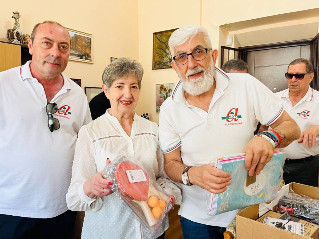 Волонтери італійської асоціації  «Anteas Alessandria» привезли в Івано-Франківський ЦЖС гуманітарну допомогу