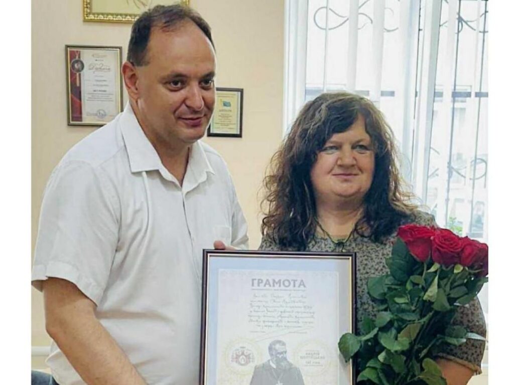 Івано-Франківськ став рідним для журналістів-переселенців: зустріч у Центрі журналістської солідарності 21 Івано-Франківськ став рідним для журналістів-переселенців: зустріч у Центрі журналістської солідарності 4