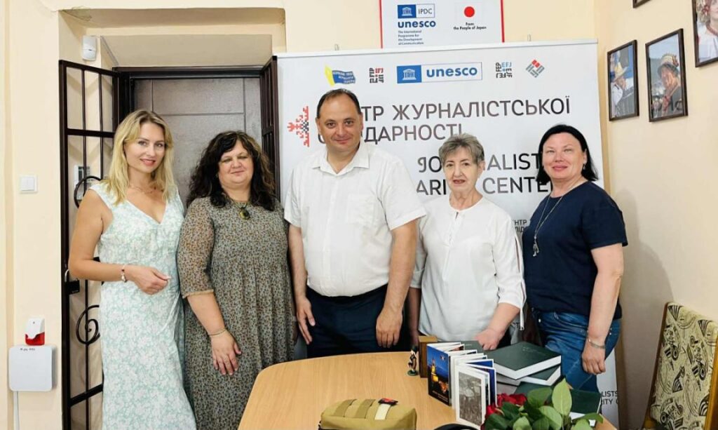 Івано-Франківськ став рідним для журналістів-переселенців: зустріч у Центрі журналістської солідарності 24 Івано-Франківськ став рідним для журналістів-переселенців: зустріч у Центрі журналістської солідарності 7