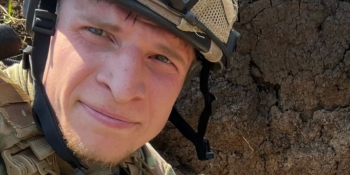 Війна через об’єктив: історія Микити Шандиби, колишнього пресофіцера, а нині – військового кореспондента