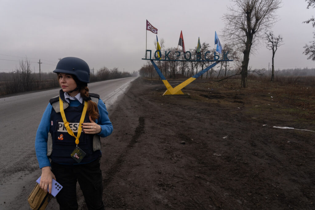 Юлія Суркова: «Історії постраждалих від війни дітей – це не breaking news. Вони потребують часу» 22 Юлія Суркова: «Історії постраждалих від війни дітей – це не breaking news. Вони потребують часу» 5