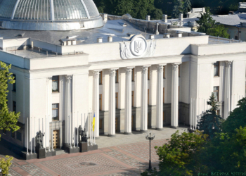НСЖУ закликає парламент відновити прямі трансляції засідань