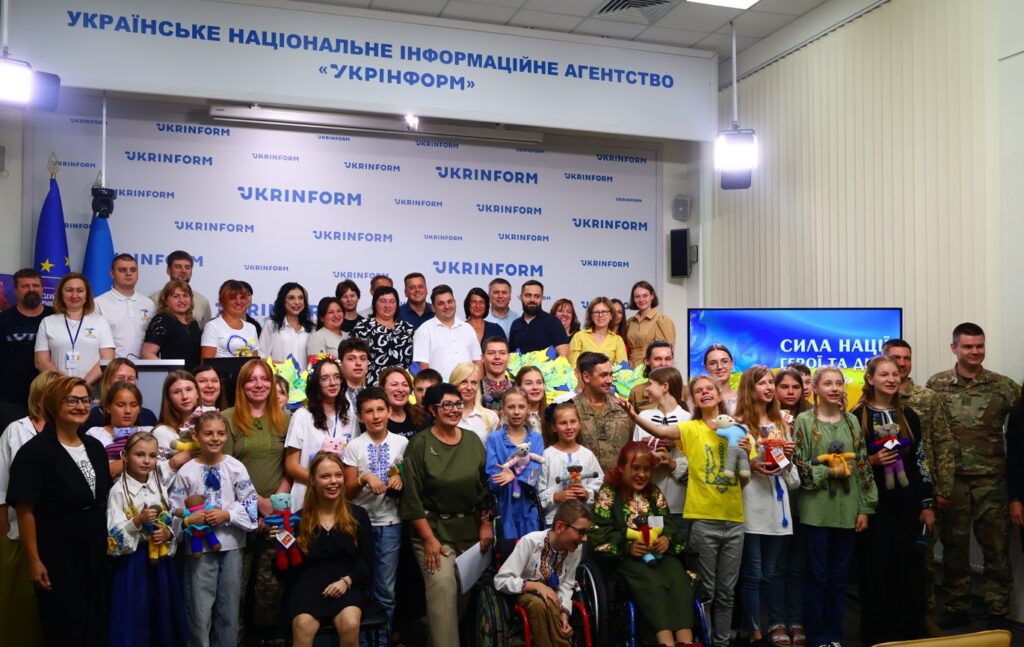 Сила, що єднає серця: як діти та герої створили історію, яка надихає Україну 14