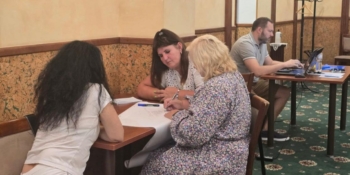 Як медійникам вдосконалювати психологічну стійкість у стані підвищеної уваги та емоційної мобілізації: тренінг у Чернівцях