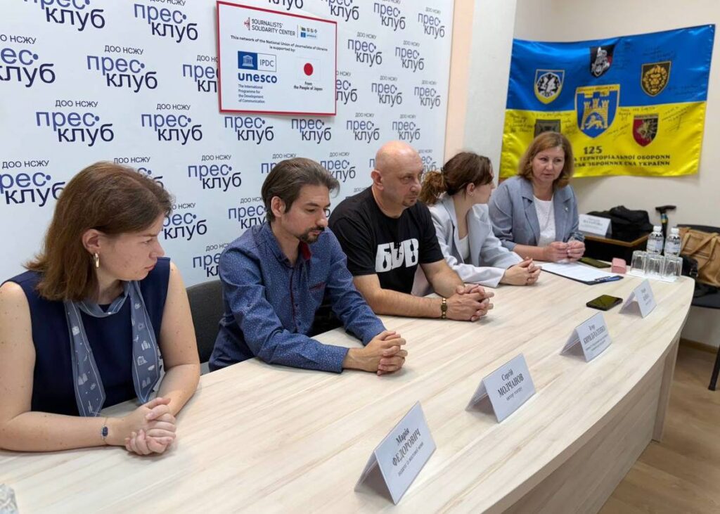 Про війну мовою мистецтва: у Дніпрі  презентували виставу-катарсис «Гучна тиша війни» за спогадами бійця-письменника Бориса Гуменюка