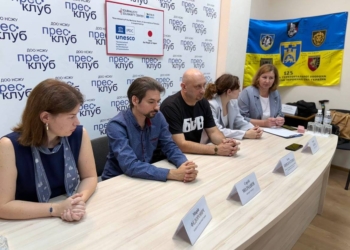Про війну мовою мистецтва: у Дніпрі  презентували виставу-катарсис «Гучна тиша війни» за спогадами бійця-письменника Бориса Гуменюка