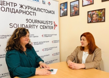«За два кілометри від лінії фронту»: українська фіксерка допомагає італійським медіа розповідати правду про війну