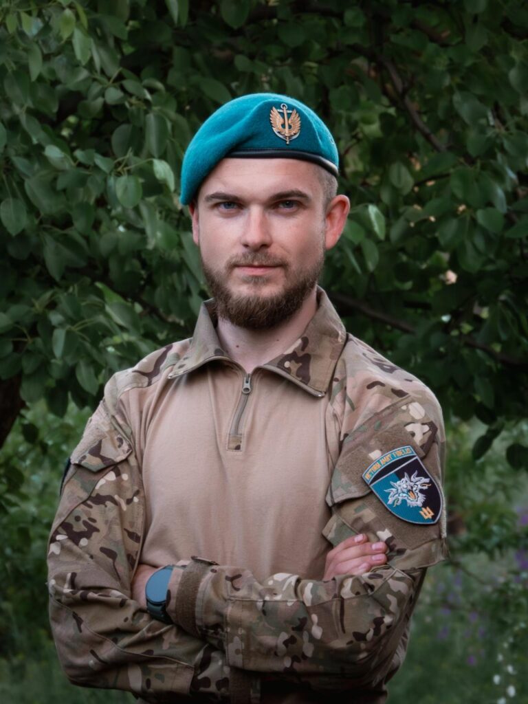 Андрій Соломка, журналіст, член НСЖУ, військовослужбовець 38-ої окремої бригади морської піхоти імені Гетьмана Петра Сагайдачного: «Воювати мають усі, якщо ми хочемо дійсно зберегти свою країну, зберегти державність» 23 Андрій Соломка, журналіст, член НСЖУ, військовослужбовець 38-ої окремої бригади морської піхоти імені Гетьмана Петра Сагайдачного: «Воювати мають усі, якщо ми хочемо дійсно зберегти свою країну, зберегти державність» 6