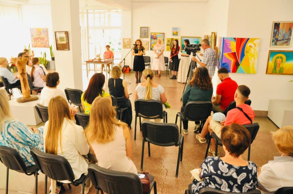 Працівники Івано-Франківського Центру журналістської солідарності долучилися до благодійного збору коштів для підрозділу ЗСУ, де служить медійник Андрій Шкварла 1