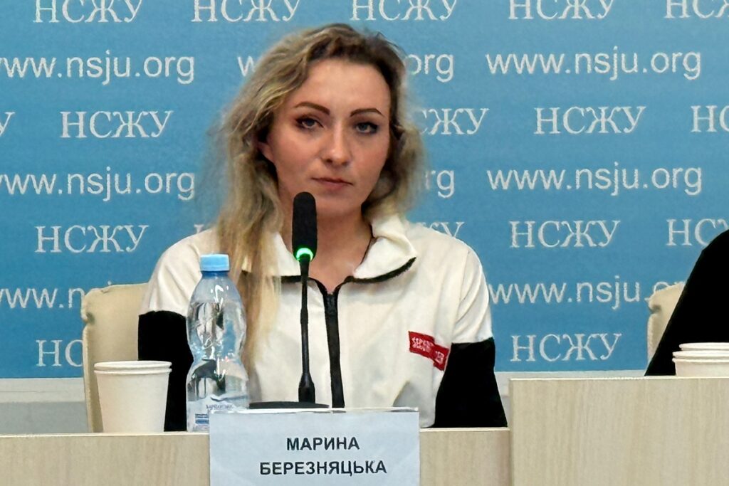 Українські жінки розповіли, як із молитвою виходили через браму російської колонії 4
