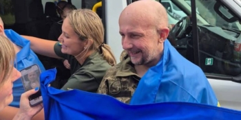 Нарешті на волі: українські журналісти Дмитро Хилюк і Марк Каліуш повернулися з російського полону