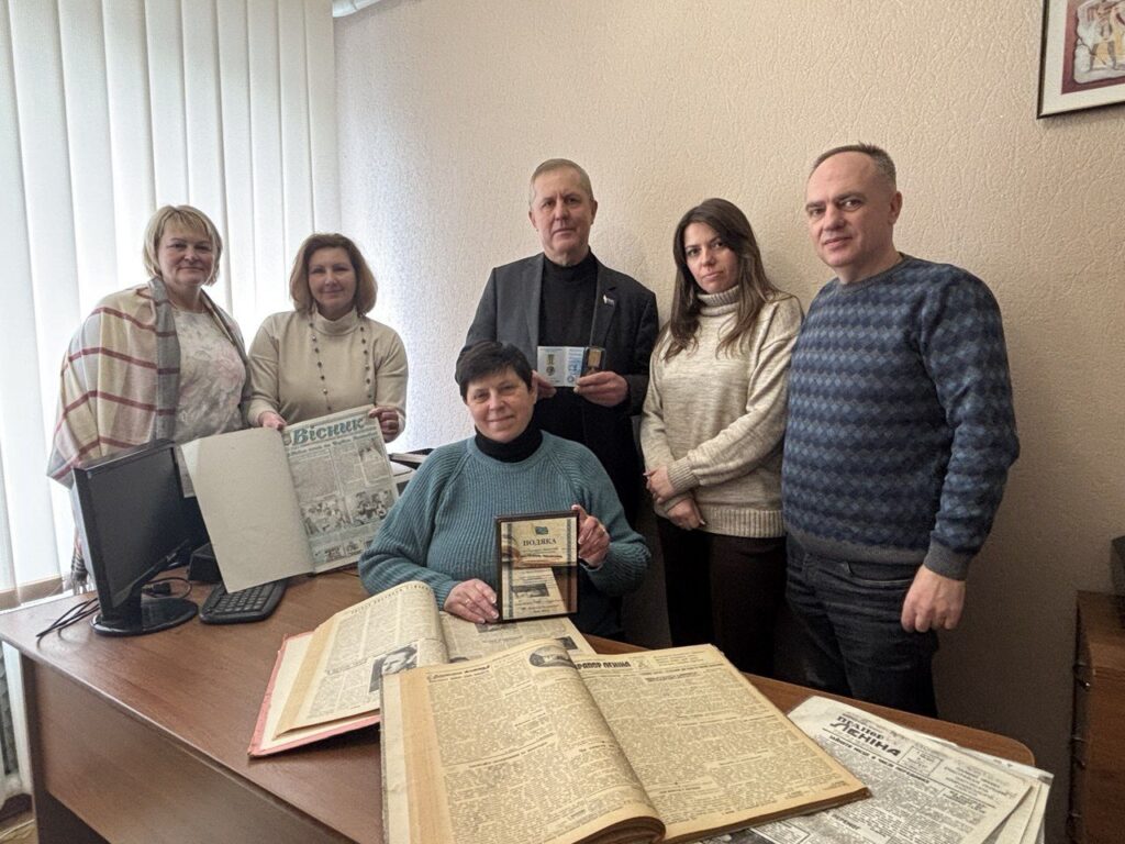 «Вісник» Криворізького району, хоч і на межі, але тримається 18 «Вісник» Криворізького району, хоч і на межі, але тримається 1