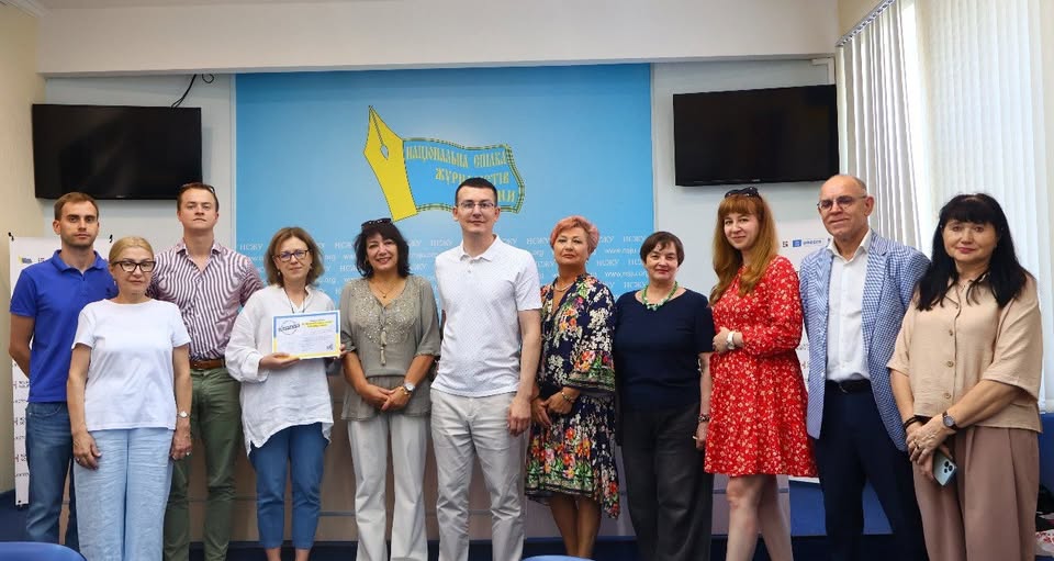 Історії прифронтових журналістів мають бути почуті: візит виконавчої директорки Free Press Unlimited Рут Кроненбург до НСЖУ 18 Історії прифронтових журналістів мають бути почуті: візит виконавчої директорки Free Press Unlimited Рут Кроненбург до НСЖУ 1