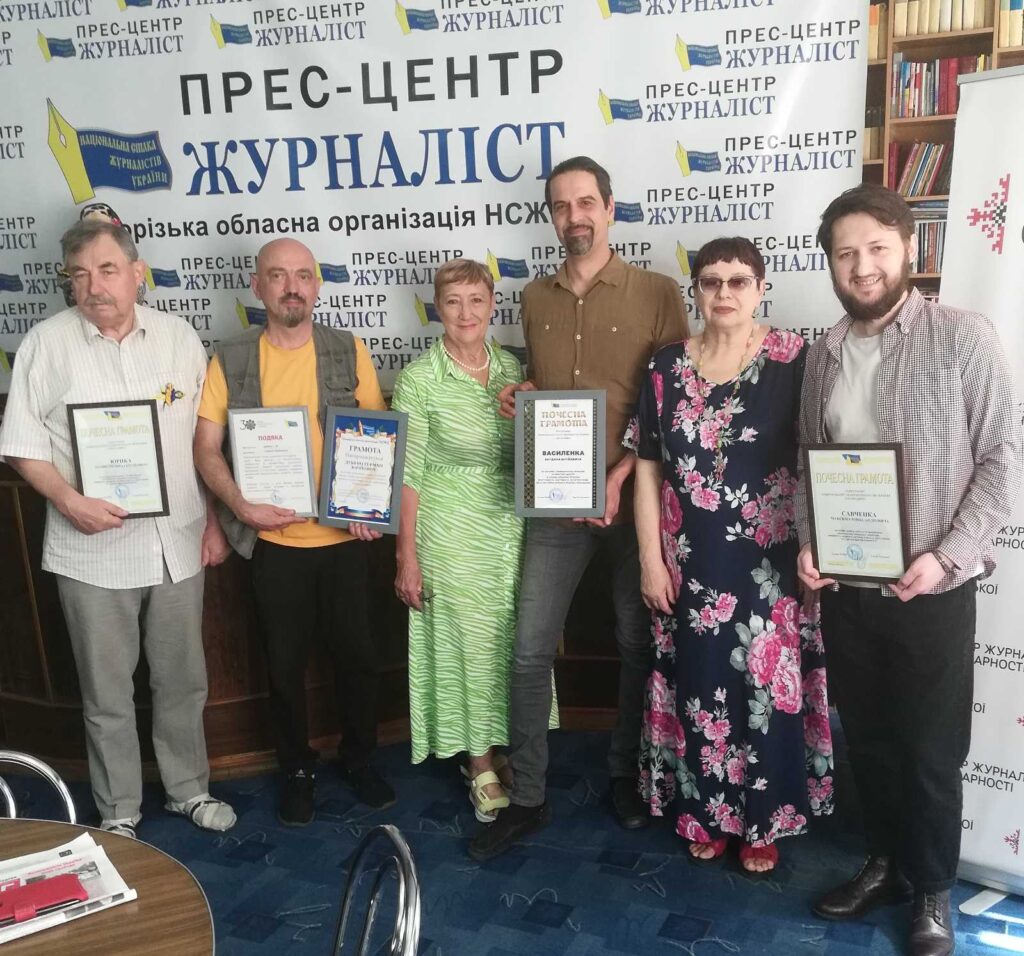 Запорізькі Майдани, «яєчна неділя» і не тільки: журналісти згадали, як вони допомагали формувати Незалежність України 18 Запорізькі Майдани, «яєчна неділя» і не тільки: журналісти згадали, як вони допомагали формувати Незалежність України 1