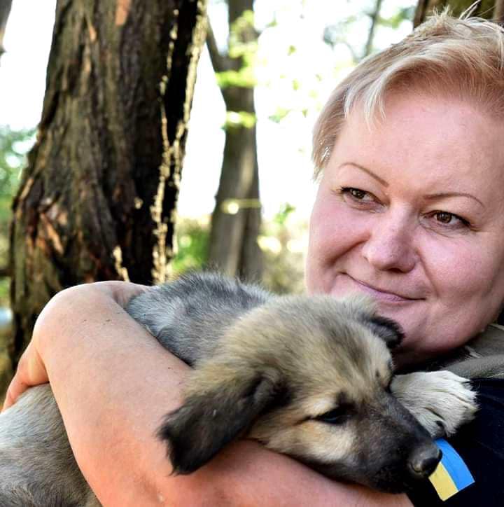 Тележурналіст, волонтер, морський піхотинець Лариса Мала, яку побратими назвають прес-матросом: «Пишаюся тим, що служу в морській піхоті!» 18 Тележурналіст, волонтер, морський піхотинець Лариса Мала, яку побратими назвають прес-матросом: «Пишаюся тим, що служу в морській піхоті!» 1