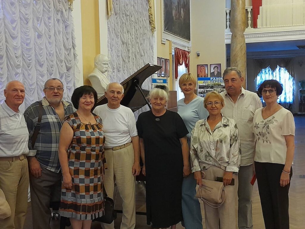 Пам’ять не обмежується словами: запорізькі медійники під час творчого дійства долучилися до збору коштів на потреби ЗСУ