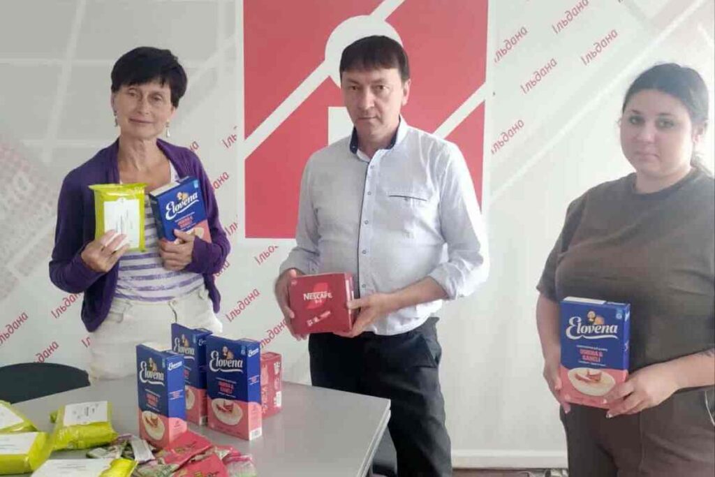 Черкаські медійники отримали продуктові набори завдяки співпраці з Українською Федерацією банків Продовольства 19 Черкаські медійники отримали продуктові набори завдяки співпраці з Українською Федерацією банків Продовольства 2