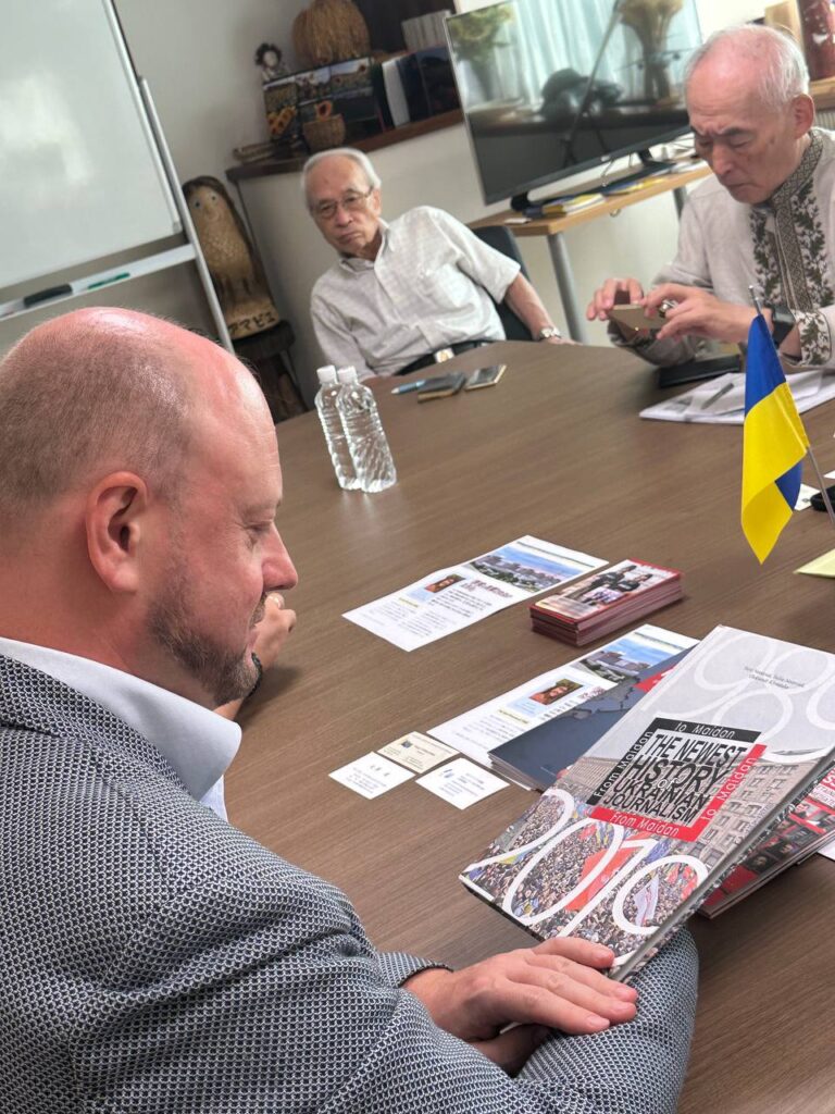 «До лютого 2022 року в Японії вважали, що велика війна неможлива, бо Україна має АЕС»: зустріч у Посольстві України в Токіо 23 «До лютого 2022 року в Японії вважали, що велика війна неможлива, бо Україна має АЕС»: зустріч у Посольстві України в Токіо 6
