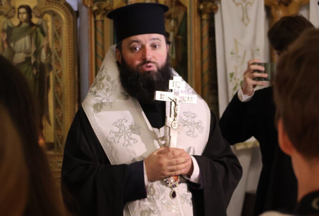 Вони загинули, виконуючи професійний обов’язок: поминальне богослужіння пам’яті журналістів  у Чернівцях 3