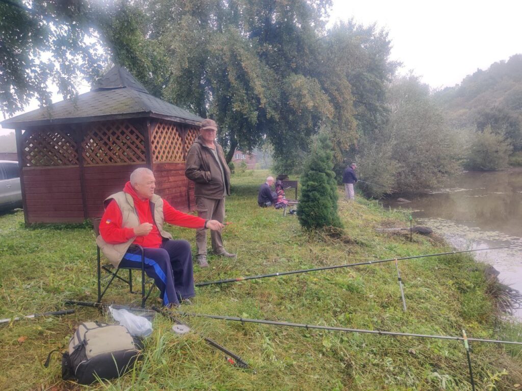 Благодійний турнір: як медійники на Івано-Франківщині шукали золоту рибку 25 Благодійний турнір: як медійники на Івано-Франківщині шукали золоту рибку 8