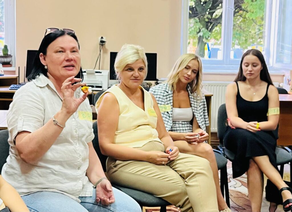 Що таке майндфулнес і не тільки: серія тренінгів із психологічної підтримки для медійників в Івано-Франківську 9