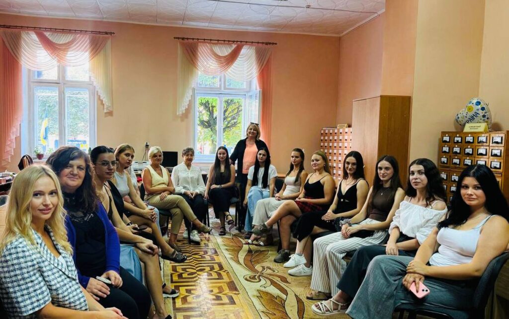 Що таке майндфулнес і не тільки: серія тренінгів із психологічної підтримки для медійників в Івано-Франківську 4