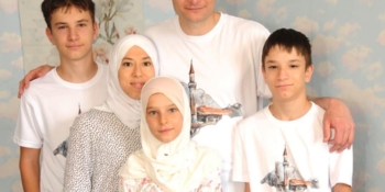 Солідарність крізь ґрати: досвід полонених українських журналістів та їхніх родин 20 Солідарність крізь ґрати: досвід полонених українських журналістів та їхніх родин