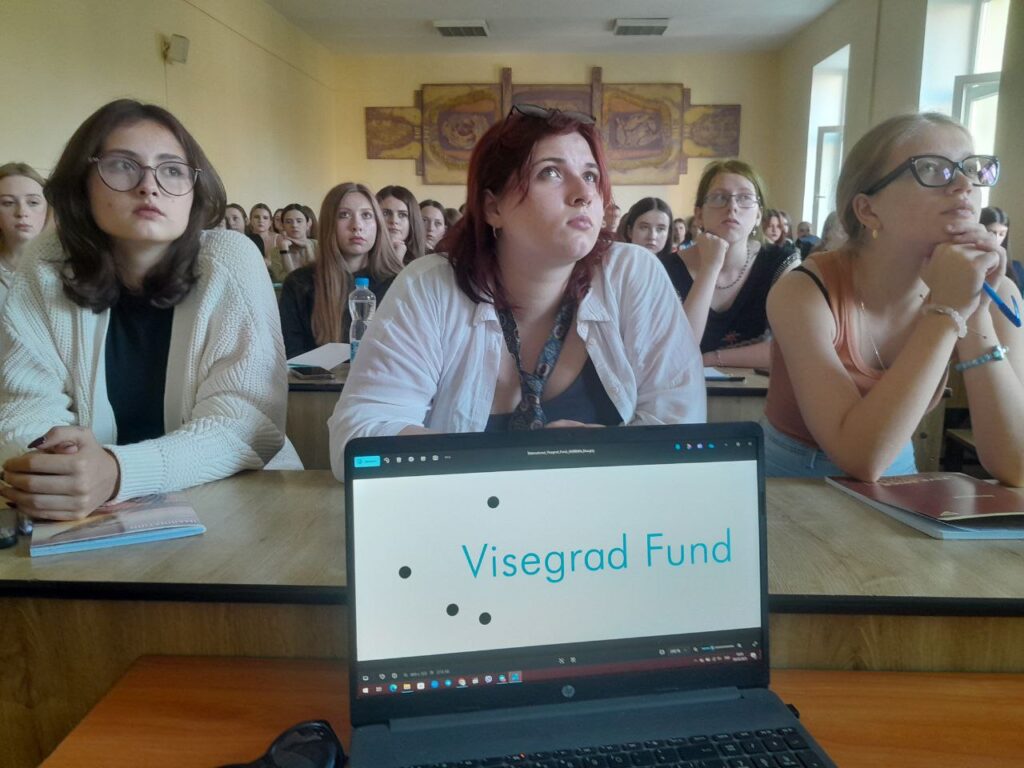  «Журналісти мають висвітлити конфлікт так, щоб суспільство обрало сторону справедливості» – доцент Юрій Мельник 3