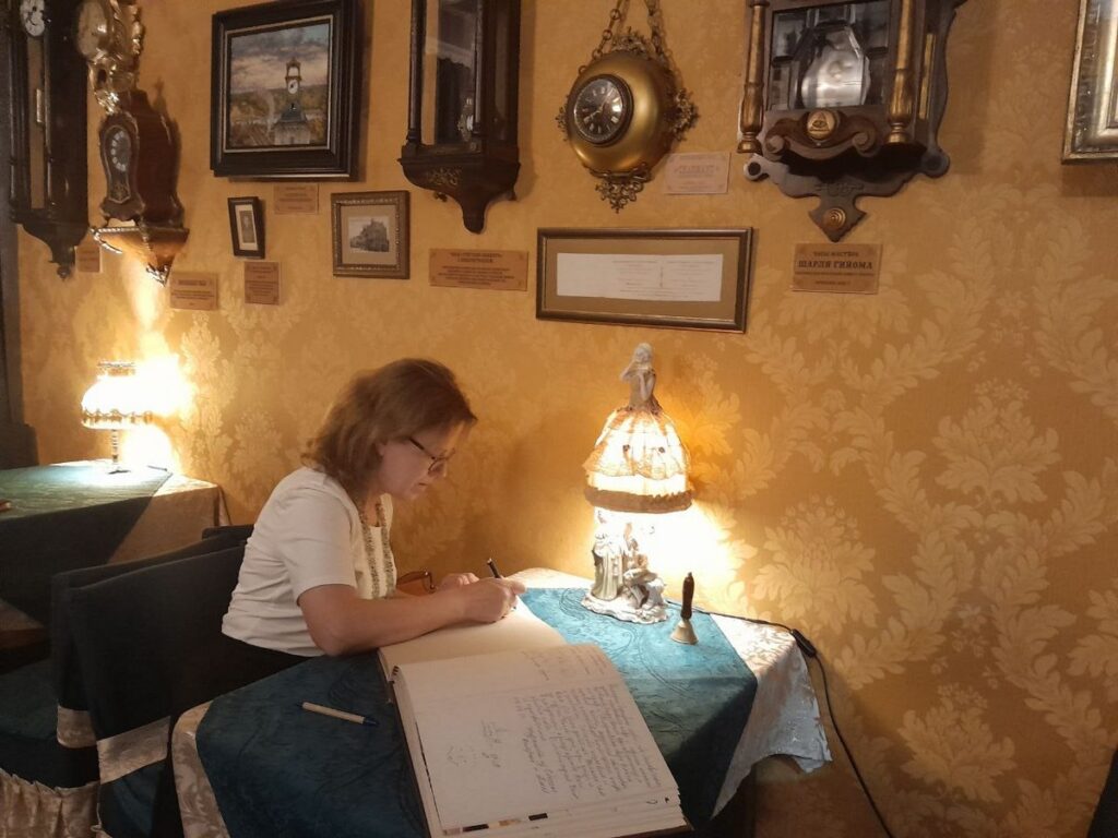 Дім «Щедрика», фармація «на дотик», кава… з часником, дивовижна історія Поділля: вінницький ретрит для медійників 5