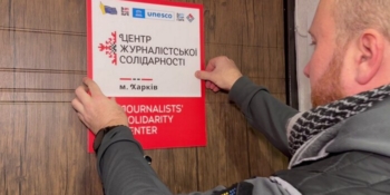«Найстрашніше – приїхати на зйомки до свого розбитого дому». Як працюють журналісти в Харкові під час війни