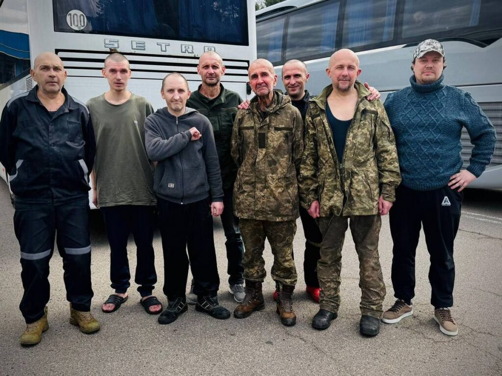 Примусове психіатричне лікування, тортури і сексуальні домагання: історія полоненого Марка Каліуша, викраденого у Мелітополі 20 Примусове психіатричне лікування, тортури і сексуальні домагання: історія полоненого Марка Каліуша, викраденого у Мелітополі 3