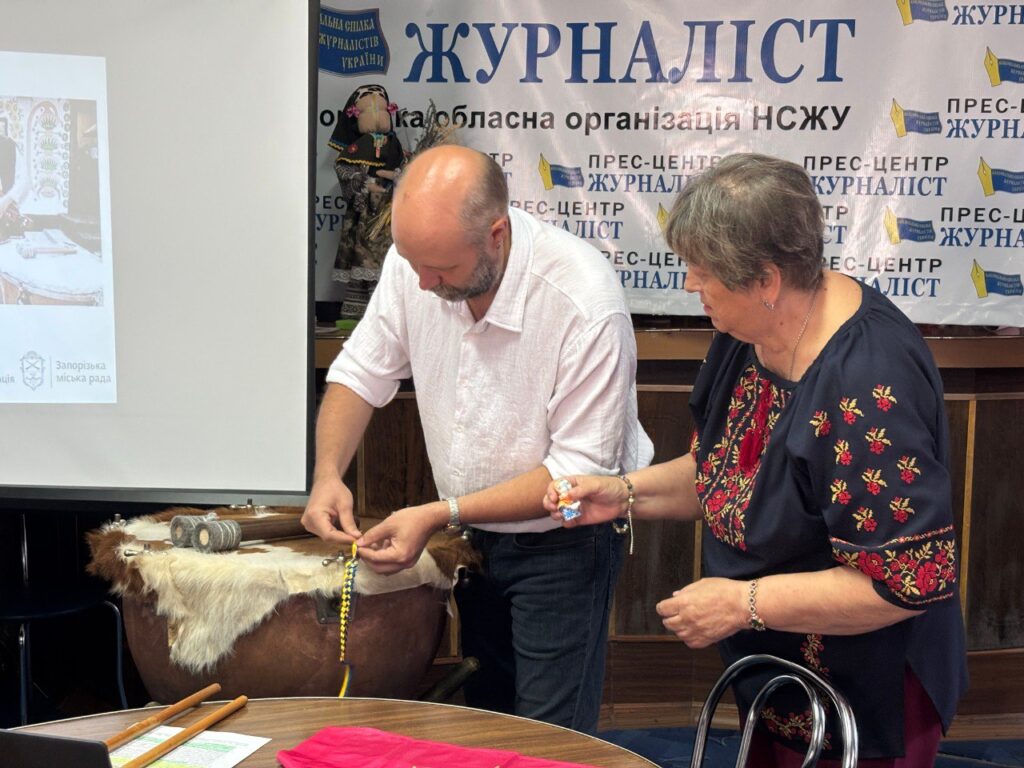 Денис Васильєв: «Запорізькі тулумбаси – козацька спадщина, яка чудово інтегрується в сучасний простір» 4