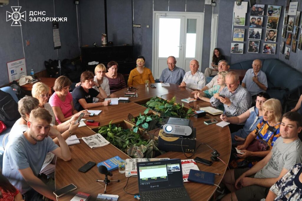 Почув звук шахеда – не думай, ховайся: запорізькі журналісти отримали нові знання з безпеки 20 Почув звук шахеда – не думай, ховайся: запорізькі журналісти отримали нові знання з безпеки 3
