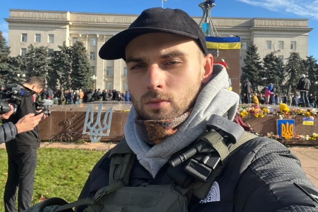 Український фіксер Іван Захаренко постраждав під час супроводу німецьких журналістів у зоні бойових дій (оновлено) 18 Український фіксер Іван Захаренко постраждав під час супроводу німецьких журналістів у зоні бойових дій (оновлено) 1