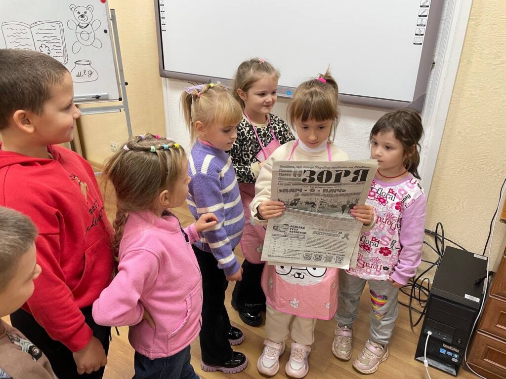Олександр Пасічник про «Зорю»: як газета єднає лиманців від Лимана до Канади 22 Олександр Пасічник про «Зорю»: як газета єднає лиманців від Лимана до Канади 5