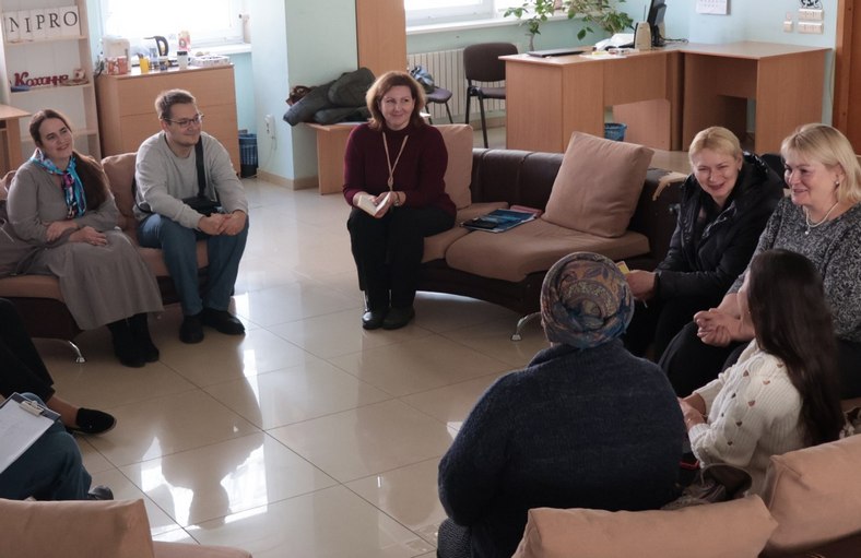 Професія ≠ Я: як журналістам не злитися з професійною роллю й зберегти себе? 19 Професія ≠ Я: як журналістам не злитися з професійною роллю й зберегти себе? 2