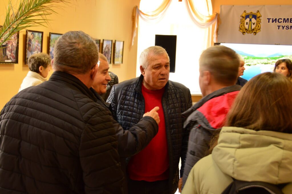 «У горах моє серце…» – Івано-Франківський Центр журналістської солідарності долучився до відкриття фотовиставки колеги-спілчанина 20 «У горах моє серце…» – Івано-Франківський Центр журналістської солідарності долучився до відкриття фотовиставки колеги-спілчанина 3