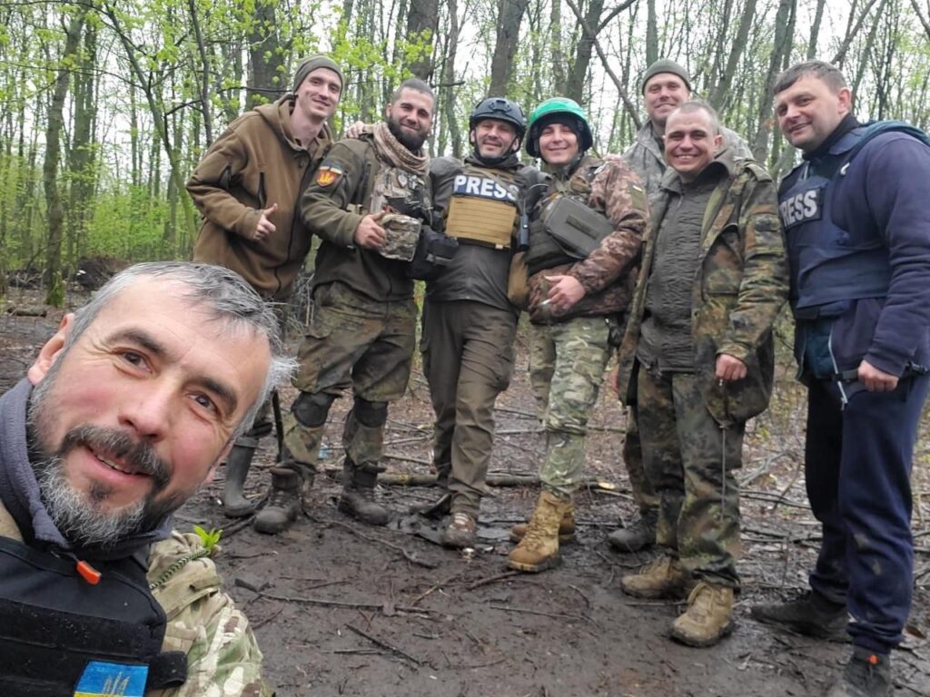 «Він врятував мені життя», – Андрій Цаплієнко про загиблого друга, телеоператора Руслана Ганущака 1