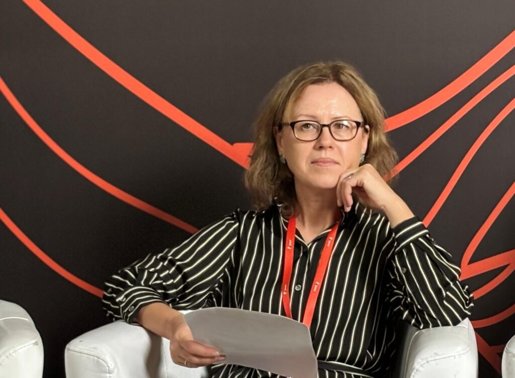 Телефони, які мовчать... Про полонених журналістів говорили на Donbas Media Forum 18 Телефони, які мовчать... Про полонених журналістів говорили на Donbas Media Forum 1