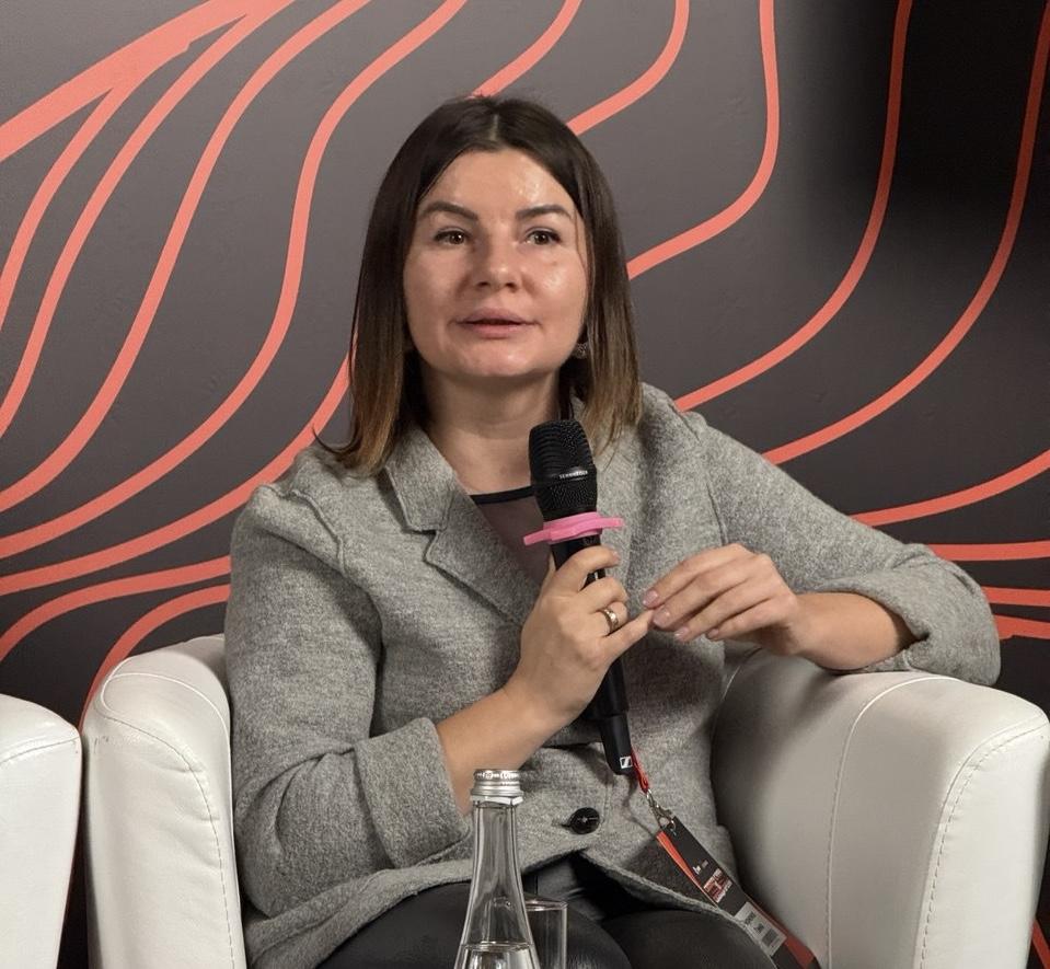 Як говорити про війну й не зламатися: поради журналістам про етику та стійкість 19 Як говорити про війну й не зламатися: поради журналістам про етику та стійкість 2