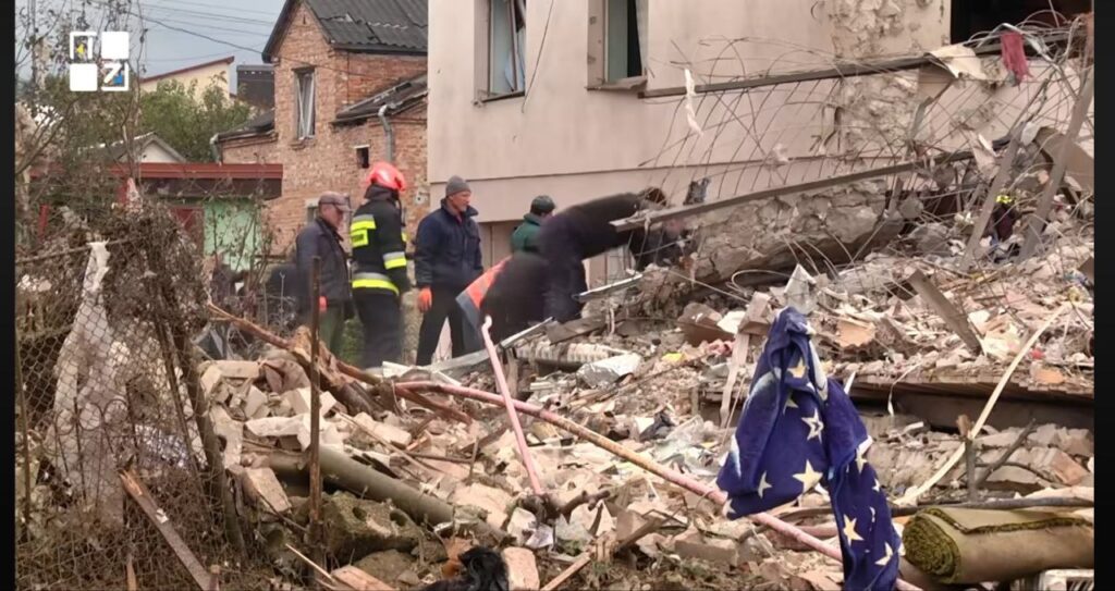 Працювали так, щоб не заважали рятувальникам: медійники висвітлювали наймасштабнішу атаку рф на Львівщину 1