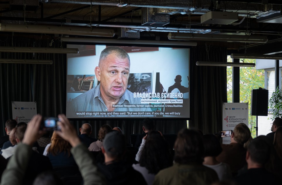 «Звільнити слово»: у Києві презентували стрічку про українських полонених журналістів 23 «Звільнити слово»: у Києві презентували стрічку про українських полонених журналістів 6