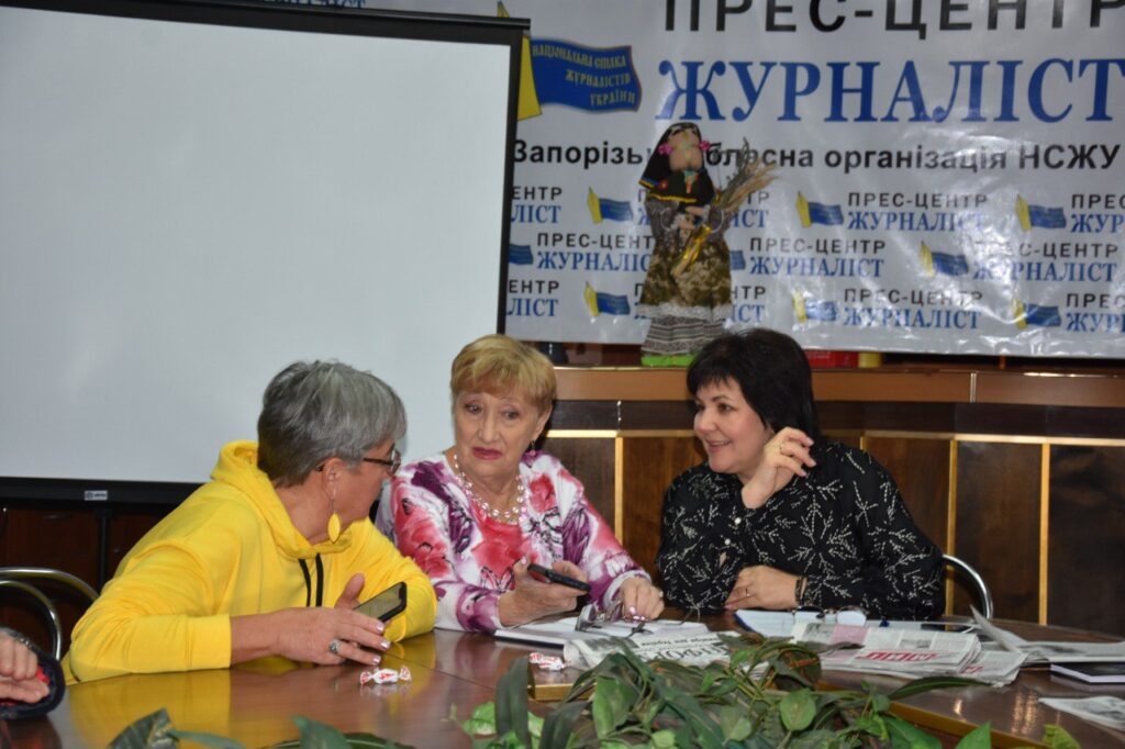 Гранти до мільйона гривень, ваучери на освіту, перенавчання журналістів пропонує служба зайнятості 20 Гранти до мільйона гривень, ваучери на освіту, перенавчання журналістів пропонує служба зайнятості 3